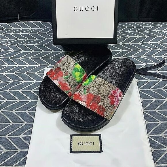 Gucci Black Slide Sandals with Red, Pink and Green Floral GG Strap - Picture 2 of 4